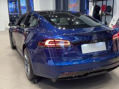 -TESLA 特斯拉(上海太古汇体验店)