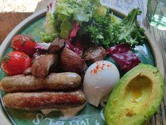 牛油果温泉蛋吐司-O'mills Sourdough Bakery&Bistro(永嘉路店)