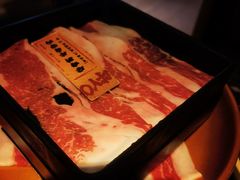 -牛YO寿喜烧·铁板烧和牛火锅自助(市府恒隆店)