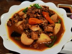 新疆大盘鸡-清真·玛丽亚新疆菜主题餐厅(浙江中路店)