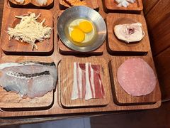 -银米·云南传统过桥米线(双廊黑金冠店)