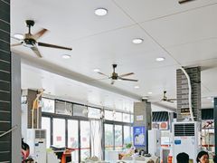 -鹏城人家海鲜酒家·23年老字号(较场尾店)