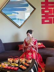 -禕·愫白婚纱商店