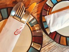 -SISTERS BAR RESTAURANT川意酒馆(嘉善老市H楼店)