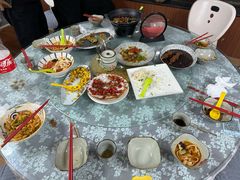 -天天向上素食餐厅(五台山店)