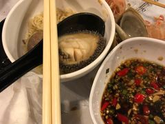 -鲜入围煮花胶鸡海鲜火锅