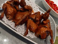 脆皮乳鸽-颂福楼·南京菜(定淮门店)