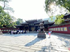 -峨眉山报国寺