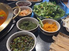 -顶顶汤火牛排火锅·经典铜锅涮肉