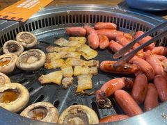 -明洞阿姨·韩式酱蟹烤肉·创意料理(三元桥店)