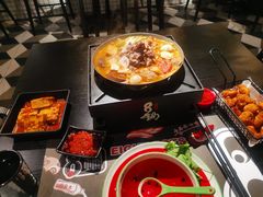 -8锅臭臭锅·正宗台湾小火锅(中心五路店)