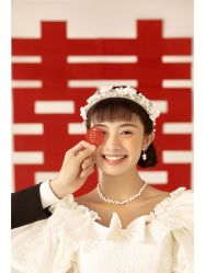 -雪中彩影婚纱摄影·微光艺术中心