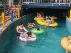 -兴芮温泉度假区