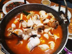 -老滇山寨•云南特色菜•地方菜•民族风情歌舞表演(金碧店)