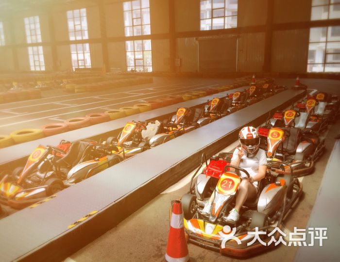 禹港国际卡丁车馆图片 - 第1张