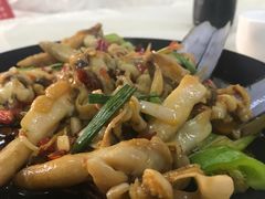 -小辣妹川味海鲜加工店(第一市场椰风巷店)