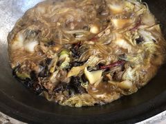 -粘豆包柴火铁锅炖
