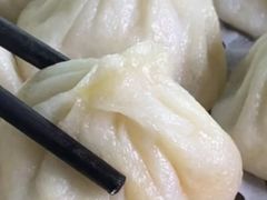 鲜肉小笼-公园饭店