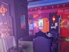 -UK派对KTV(日月广场店)