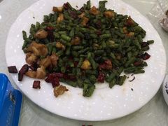 -黑龙江美食城(三角公园店)