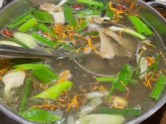 -乡土黄·鲜牛肉火锅·小龙虾(兴业街店)
