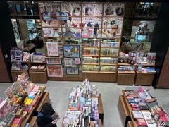-半山书局(新世纪商城店)
