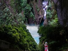 -蝶舞清江·恩施地心谷景区
