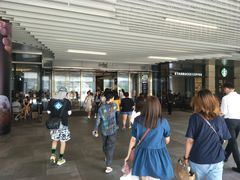 -新百广场(地铁站)