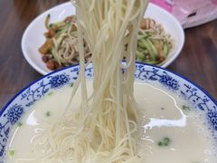 -雪琴面馆富安特色鱼汤面(城中花园店)