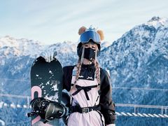 -丝绸之路山地度假区滑雪场