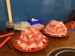 -洞庭洲·防空洞火锅·烧烤·铜锅涮肉(新百广场店)