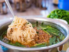 煮米线-岩保农家乐