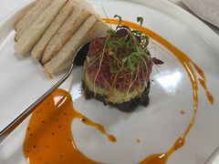 牛肉塔塔配牛油果黑橄榄酱-Solo(衡山路店)