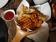 -HIGH FIVE哈福手工汉堡(桂林路店)