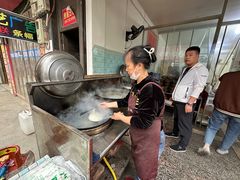 -正宗向东街新化特色牛肉粉馆(一中店)