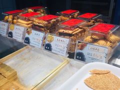 -拢香糕点(万达店)