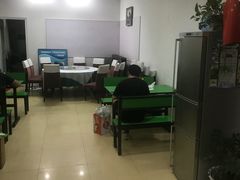 大堂-大益烤鸡