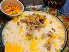 金桃手抓饭-丝路金桃·新疆菜(徐汇店)