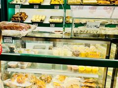 面包甜点陈列柜-南来顺饭庄·清真(南菜园店)