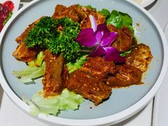 -墨居上隐·院子里火锅(峨眉店)