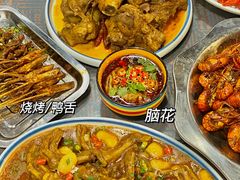 -李双猪·小龙虾·烧烤·羊肉煲(乐山店)