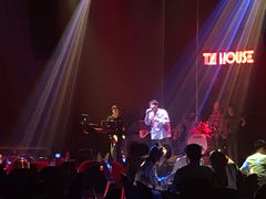 -TZ House音乐现场(来福士中心店)