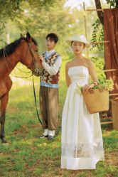 -易摄影婚纱摄影工作室