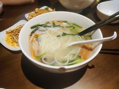 -建新园过桥米线(老街店)