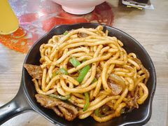 黑胡椒牛肉炒面-锅儿挑面馆