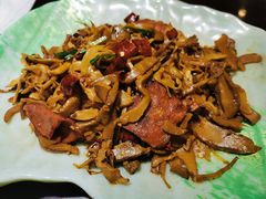 笋干炒辣肉-桂客膳房·珍品堂
