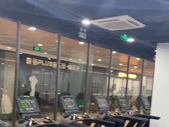-黑白健身·私教·拳击·普拉提(体汇+红馆店)