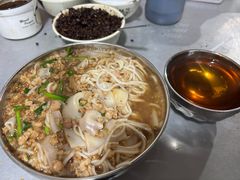 -正宗杨记普洱酸醋米线(总店)