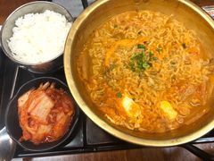 泡菜培根辛拉面-米屋石锅拌饭(师大店)