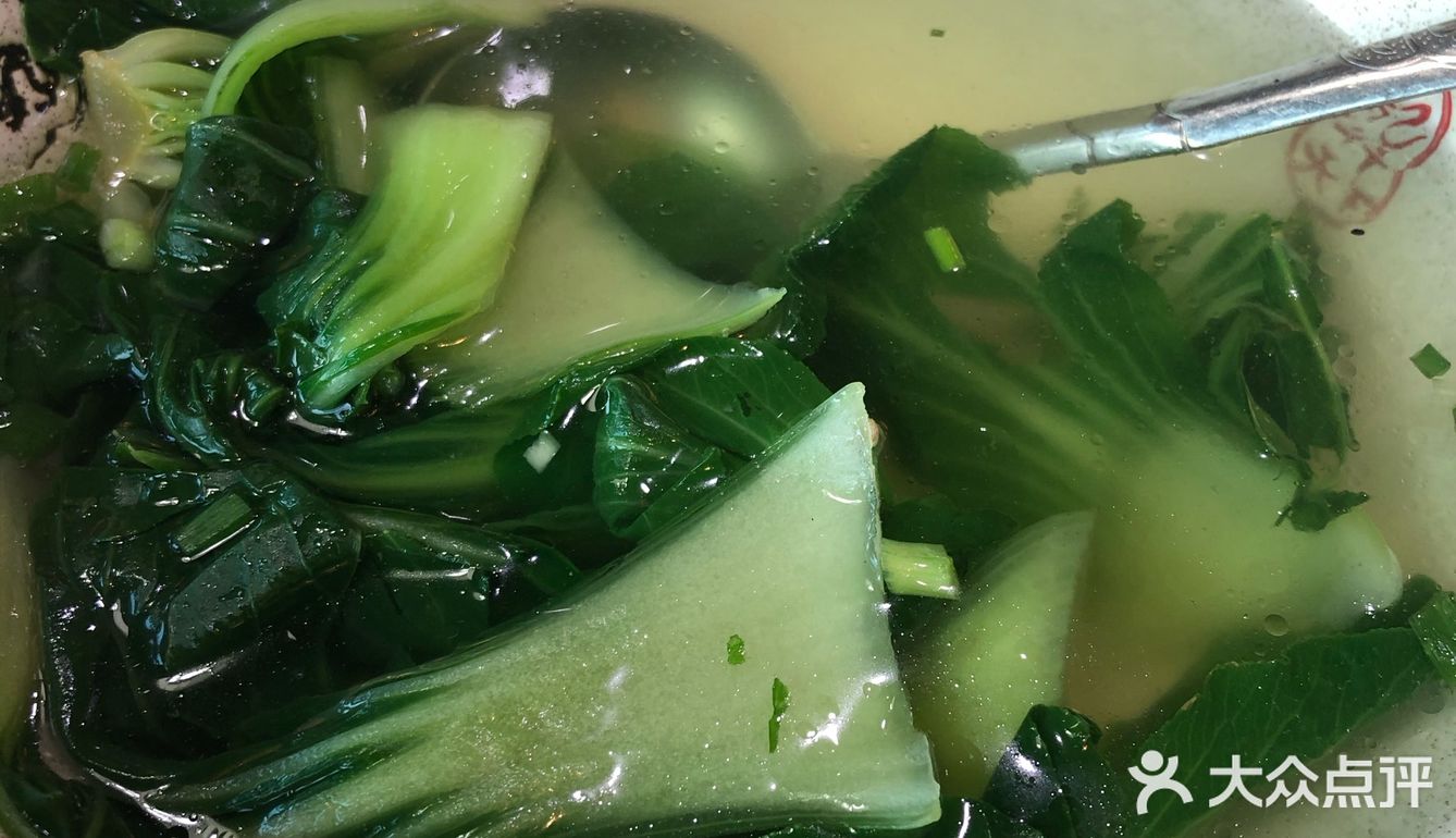 现在方便多了,到店点菜没等多久就上菜了